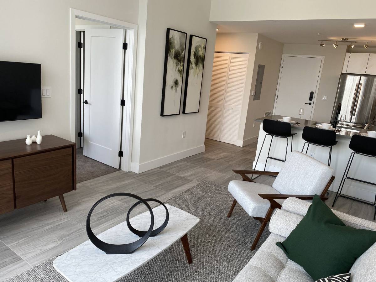Apartment for rent at Avery Dania Pointe, 121 N Compass Way, Dania, FL 33004