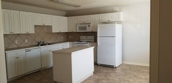 Apartment for rent at The Drake at Oak Grove, 3 Courtland Dr, Hattiesburg, MS 39402