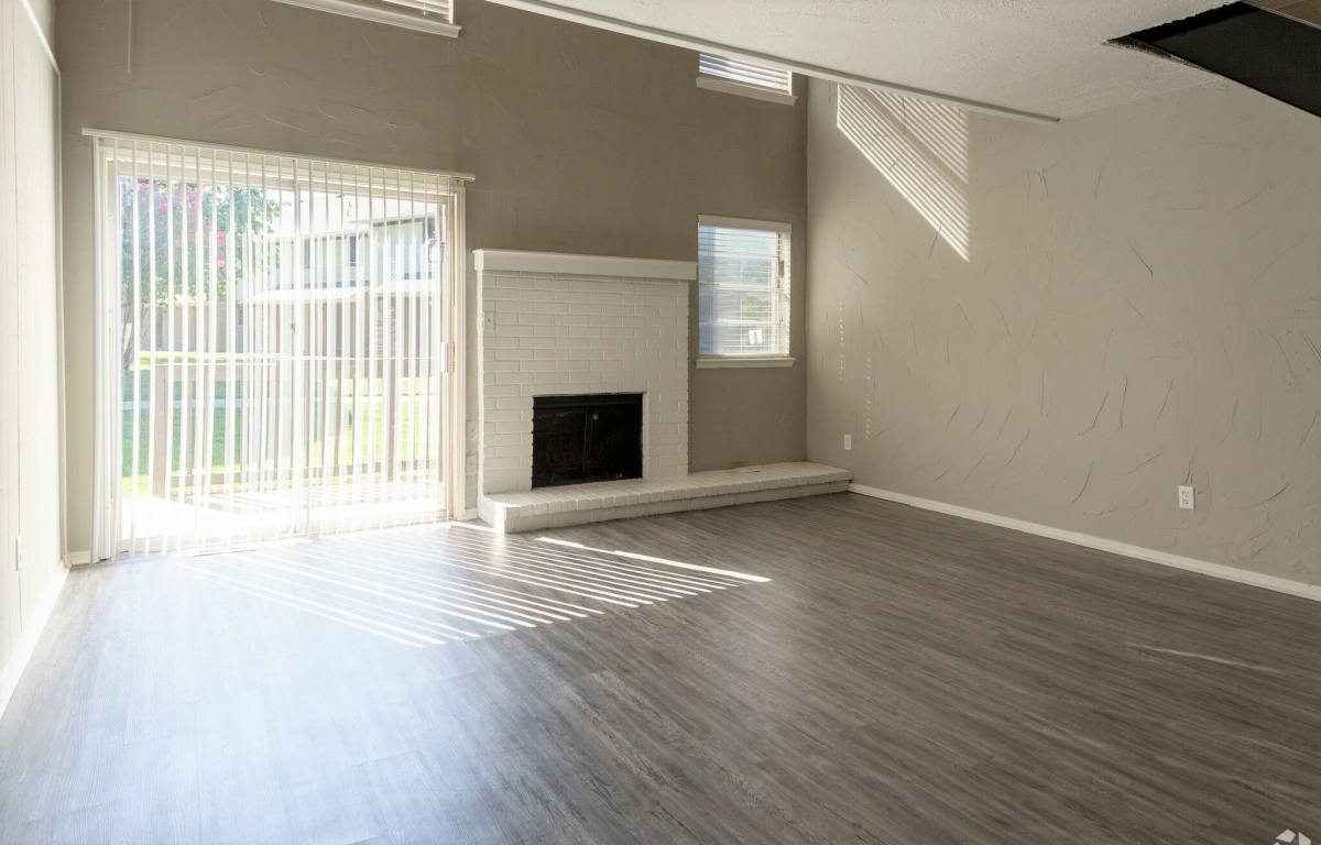 Apartment for rent at Rock Canyon, 301 Hal Muldrow Dr, Norman, OK 73069