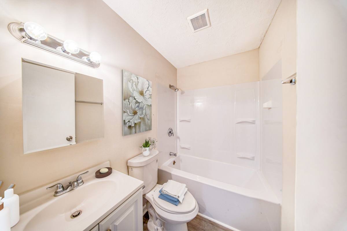 Apartment for rent at Waynetown, 429 Wingate Rd #5, Waynetown, IN 47990