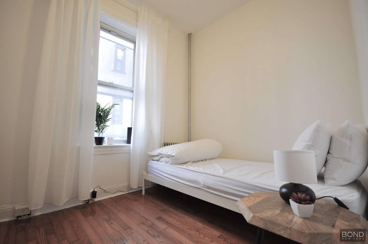 Townhouse for rent at 1065 Sterling Place, Brooklyn, NY 11213