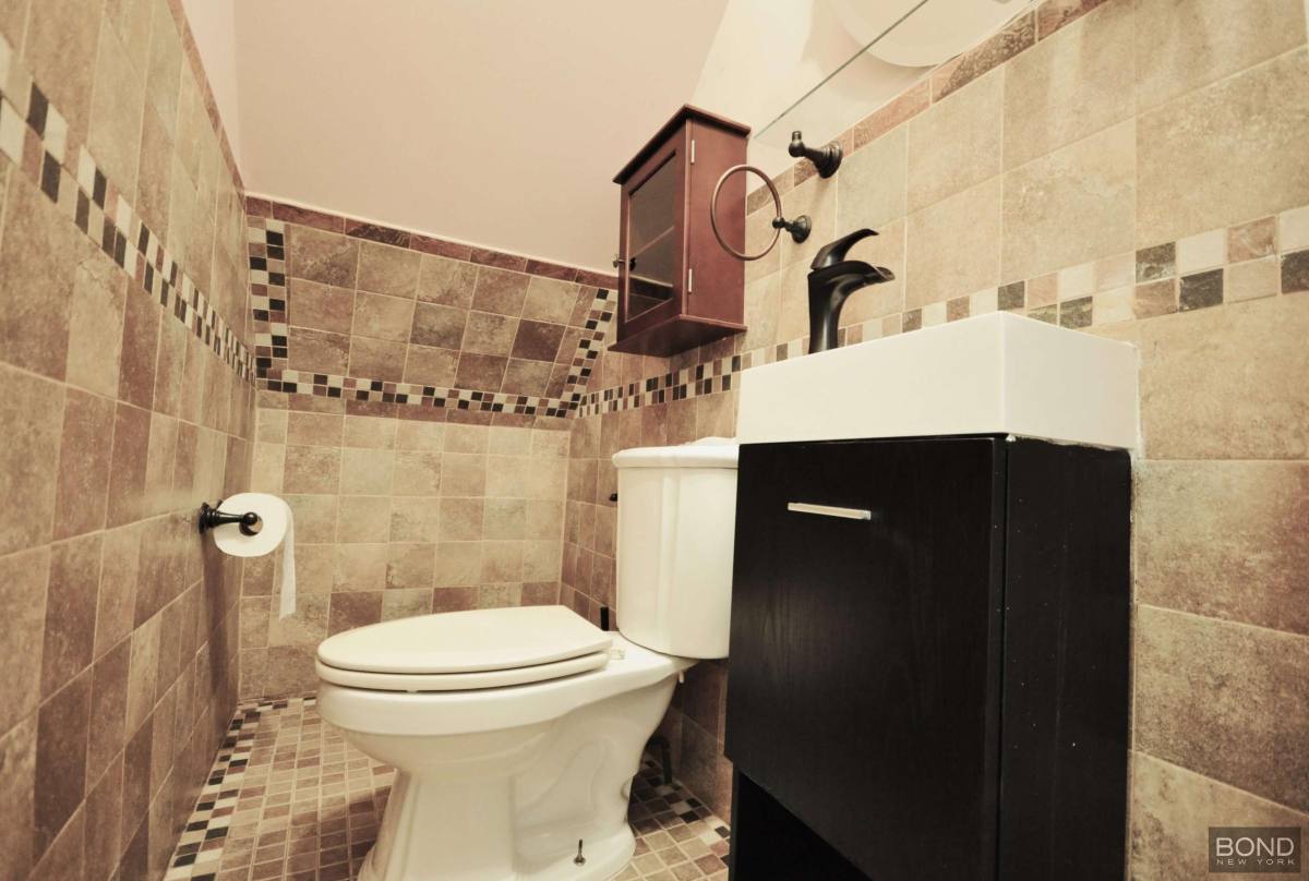 Townhouse for rent at 1065 Sterling Place, Brooklyn, NY 11213