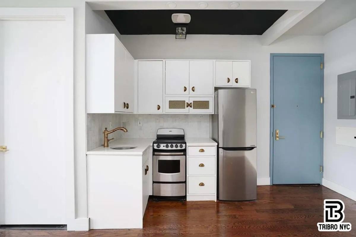 Apartment for rent at 489 Washington Ave #1F, Brooklyn, NY 11238