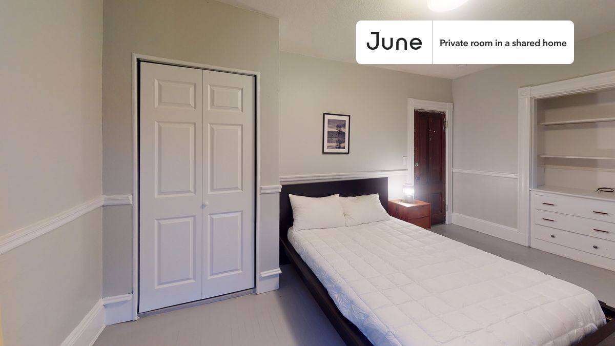 Apartment for rent at 76 Easton St, Allston, MA 02134
