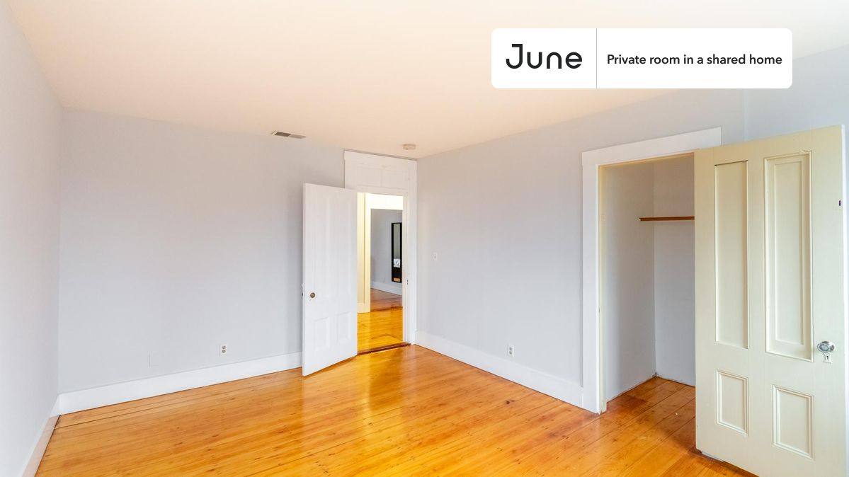 Apartment for rent at 337 Central St, Auburndale, MA 02466