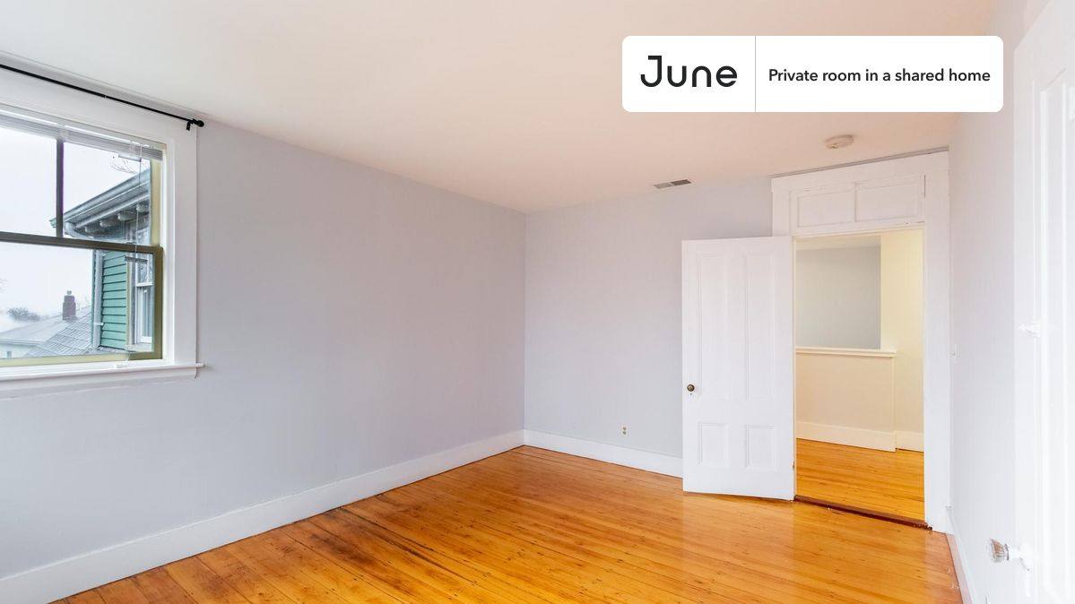 Apartment for rent at 337 Central St, Auburndale, MA 02466