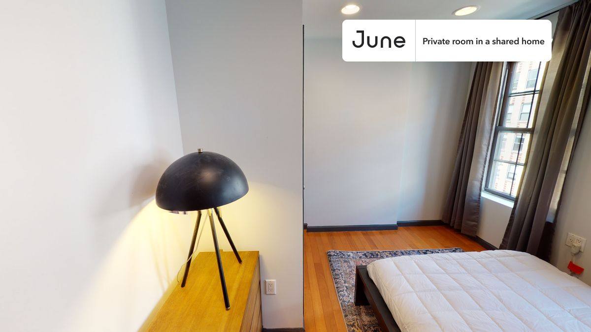 Apartment for rent at 226 E 7th St, New York, NY 10009