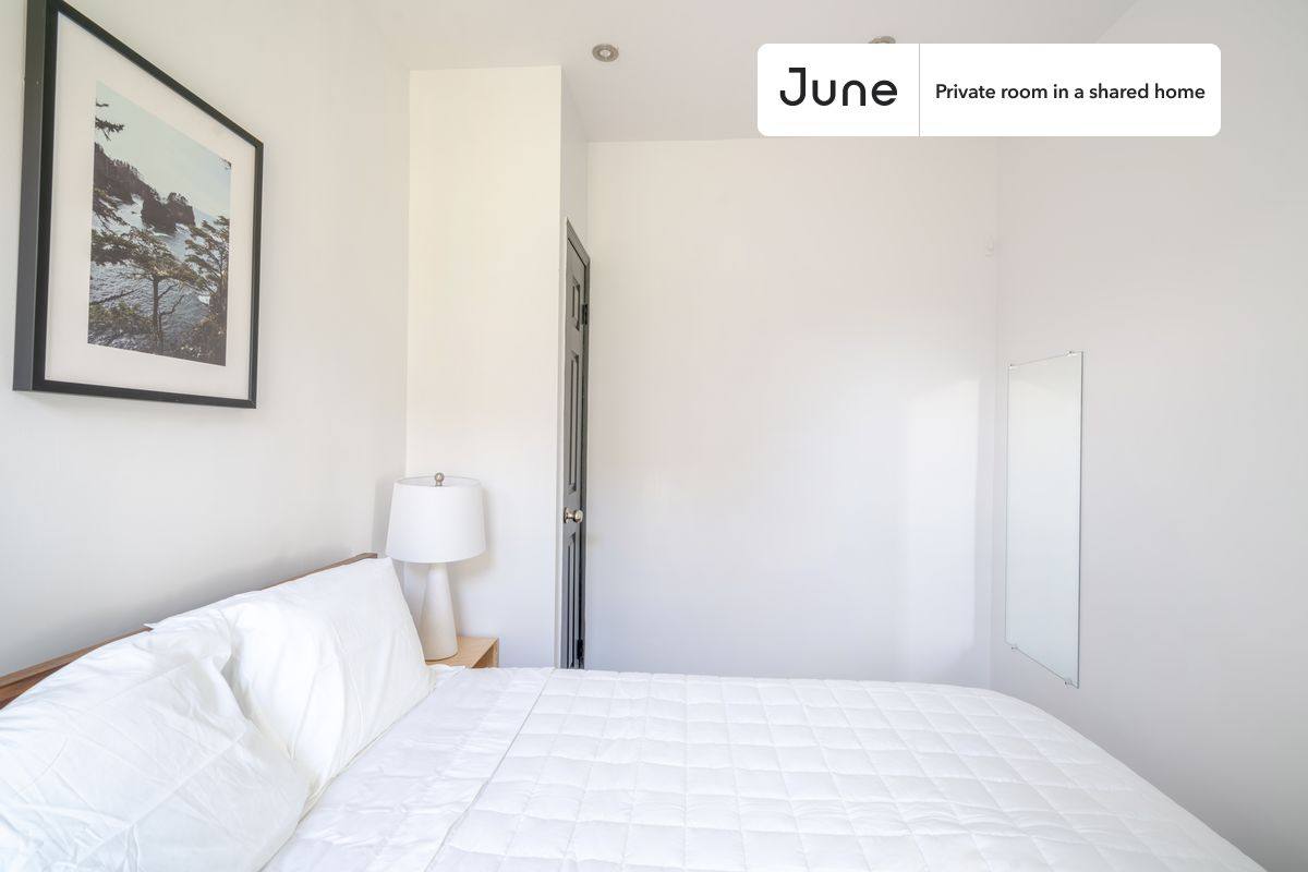 Apartment for rent at 961 Columbus Ave, New York, NY 10025