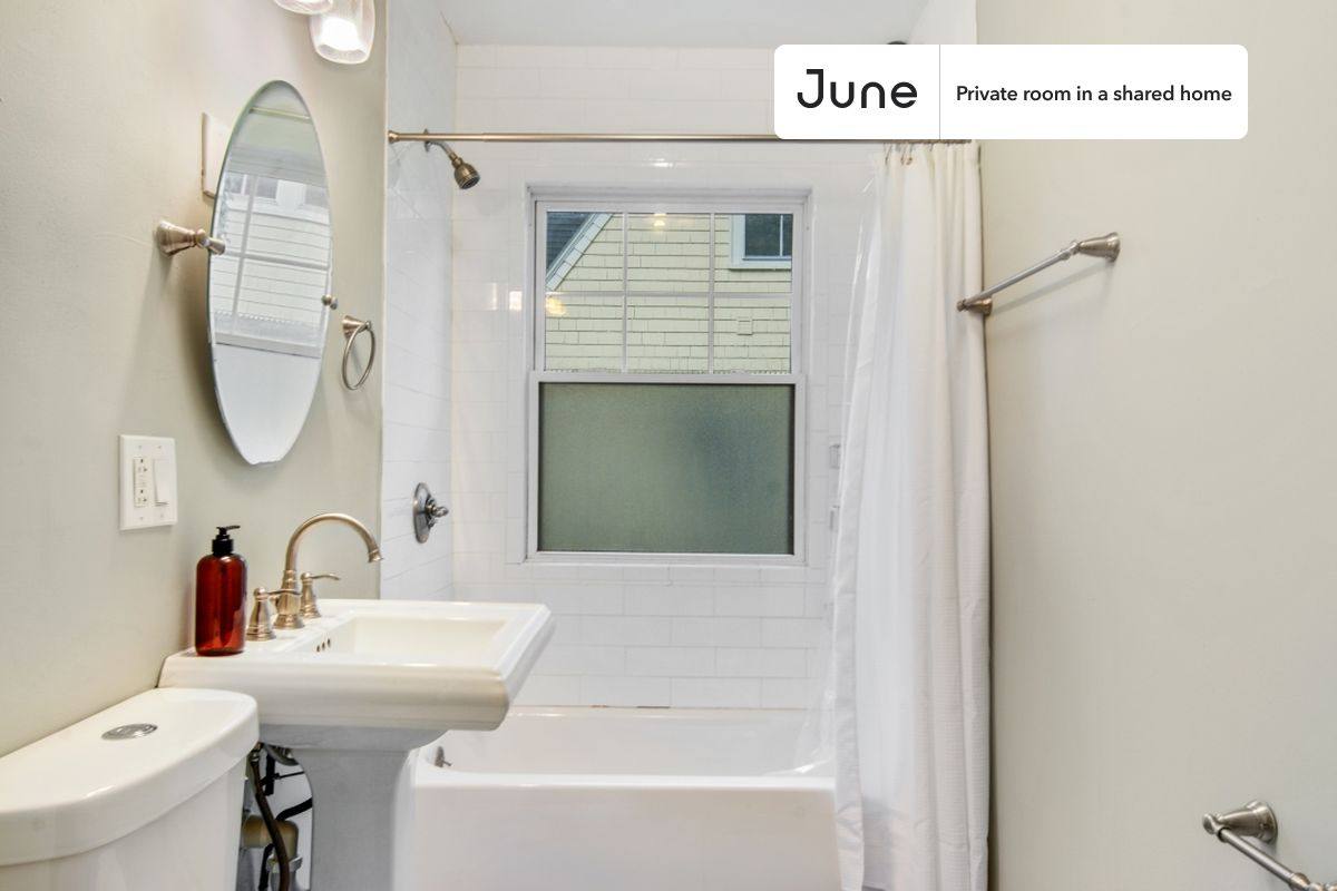 Apartment for rent at 19 Putnam Ave, Cambridge, MA 02139
