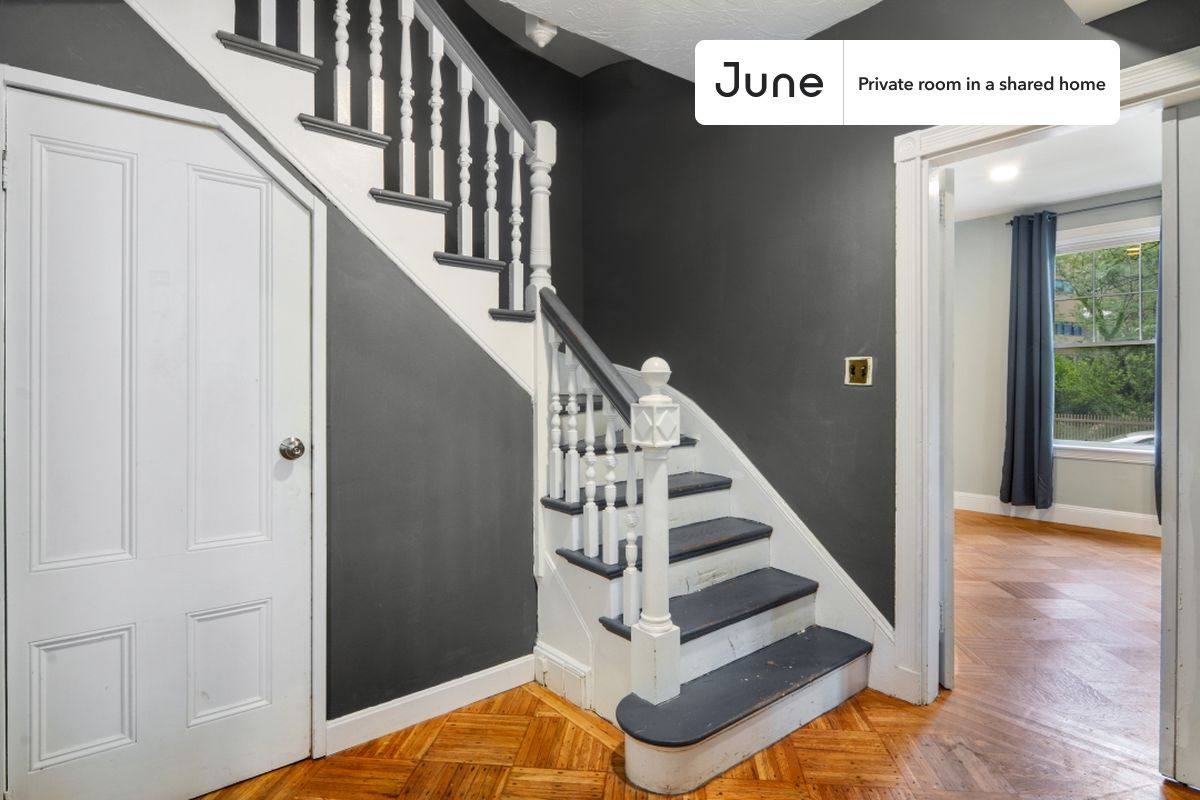 Apartment for rent at 19 Putnam Ave, Cambridge, MA 02139