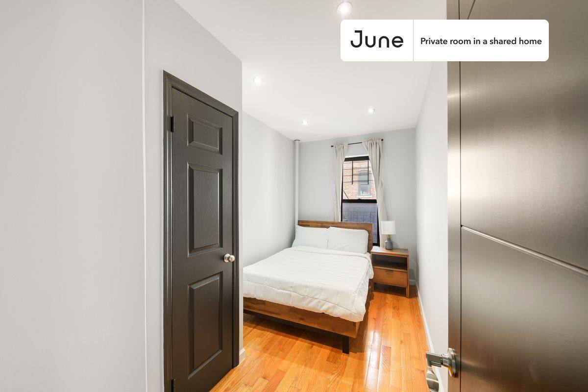 Apartment for rent at 225 W 109th St #A, New York, NY 10025