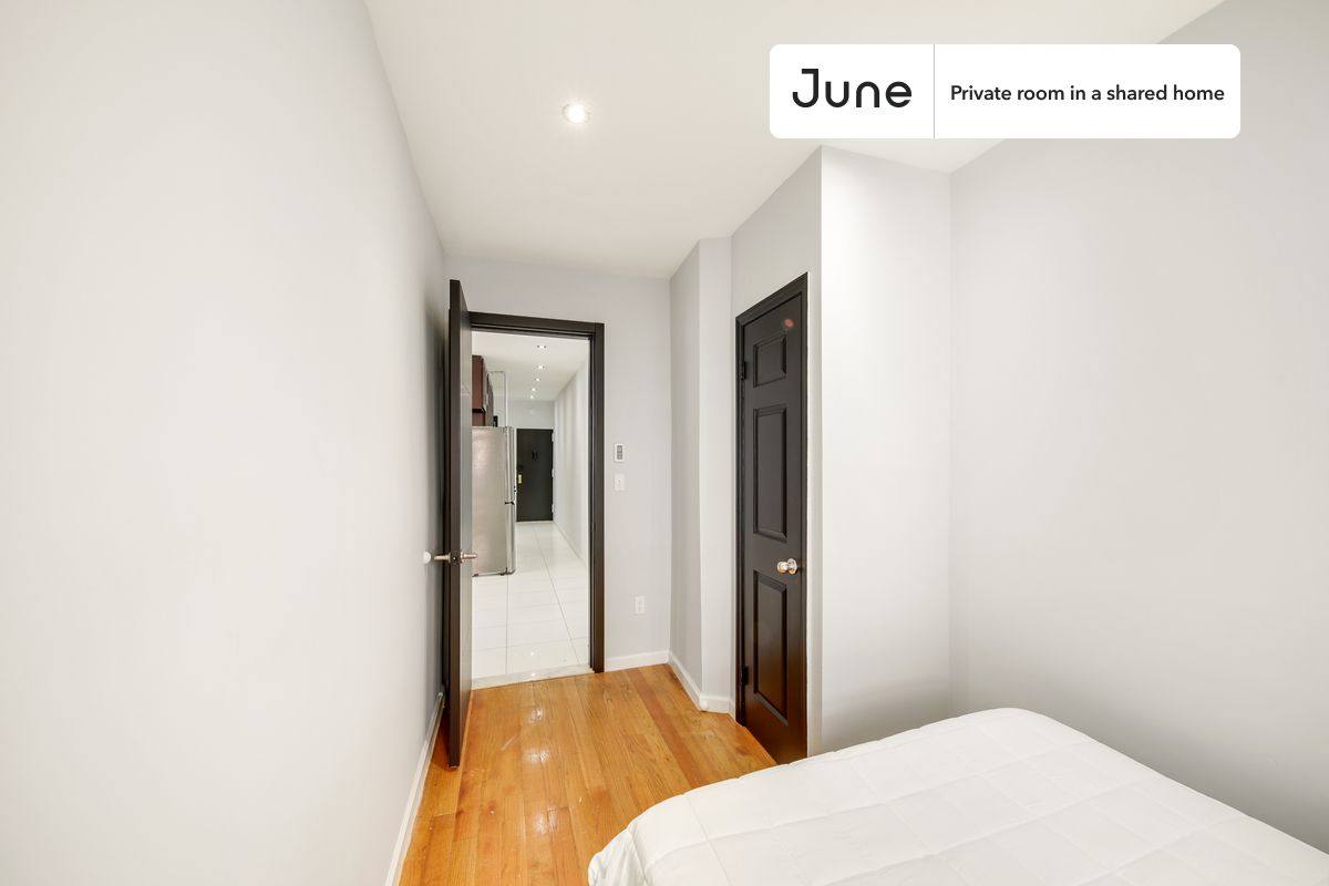 Apartment for rent at 225 W 109th St #A, New York, NY 10025