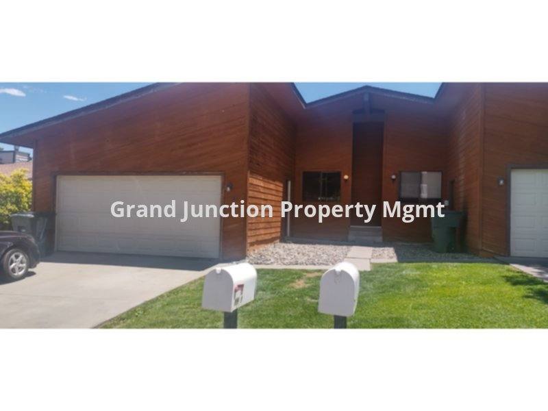 384 E Valley Circle #B, Grand Junction, CO 81507 - Townhouse for Rent