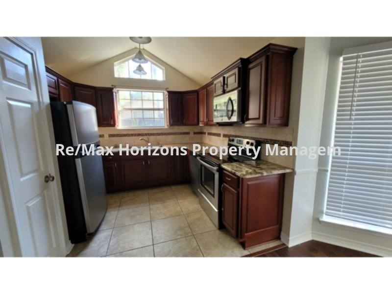 House for rent at 4559 Tradewinds Dr, Pensacola, FL 32514
