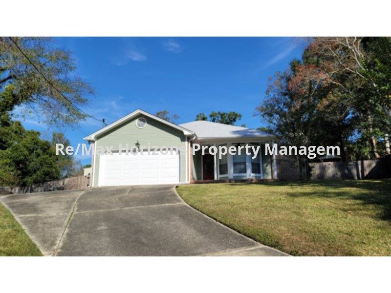 House for rent at 4559 Tradewinds Dr, Pensacola, FL 32514