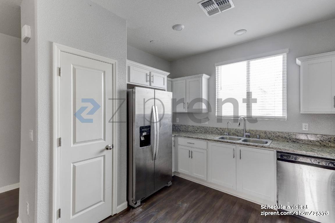 House for rent at 174 Sullivan Dr, Merced, CA 95348