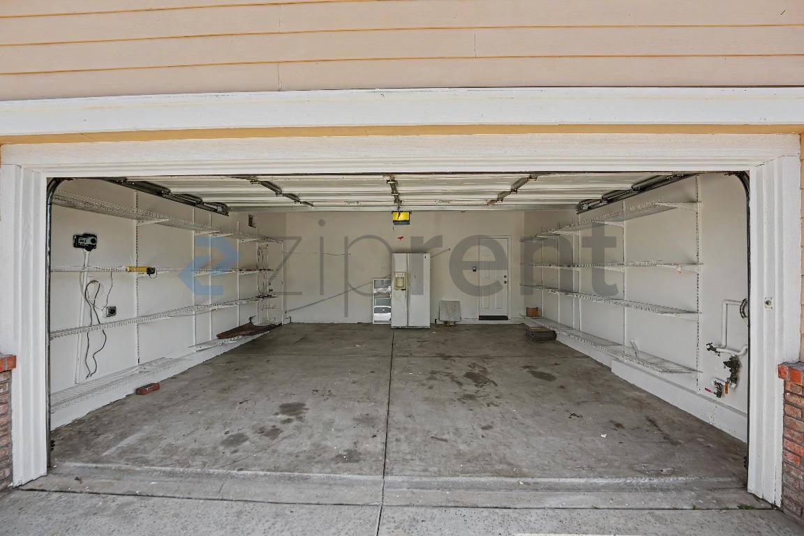 House for rent at 25014 Oliver Way, Stevenson Ranch, CA 91381
