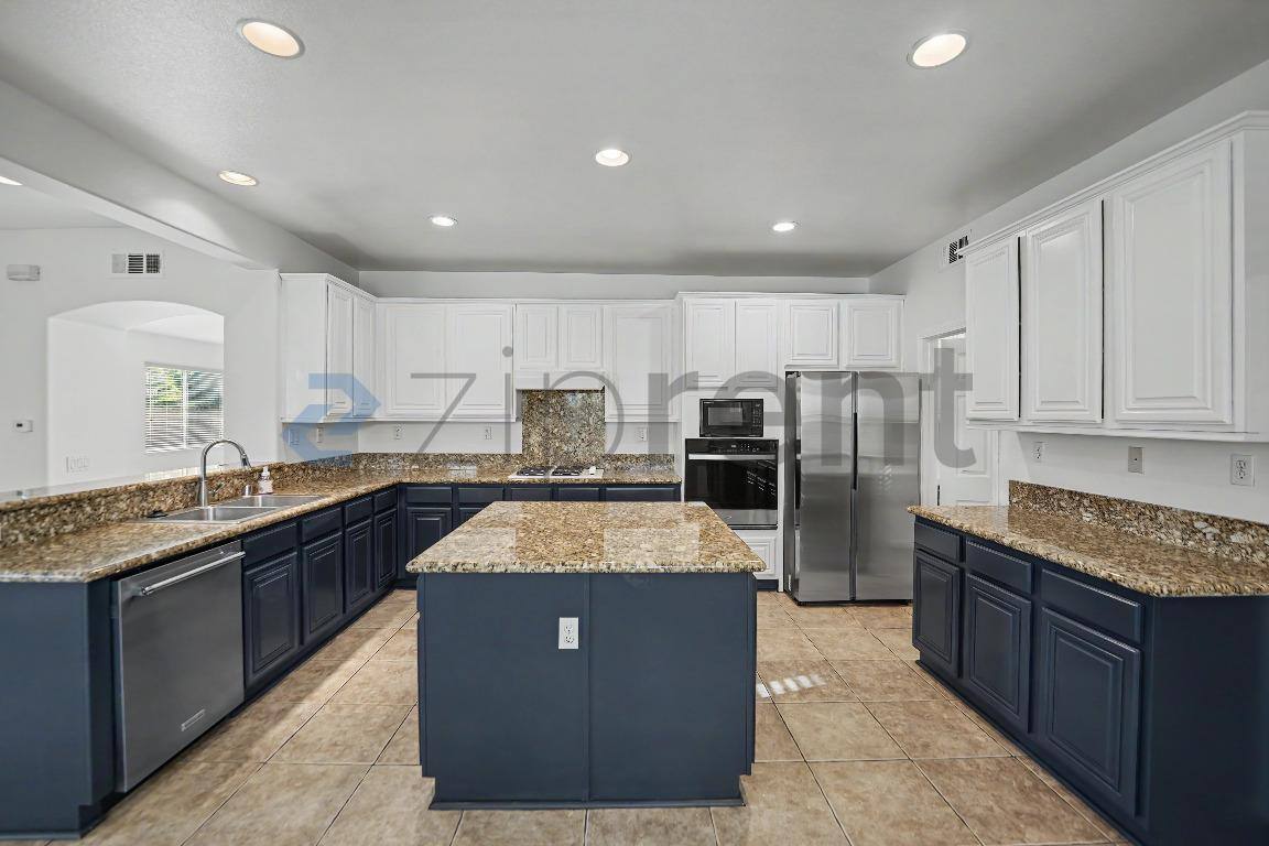 House for rent at 25014 Oliver Way, Stevenson Ranch, CA 91381