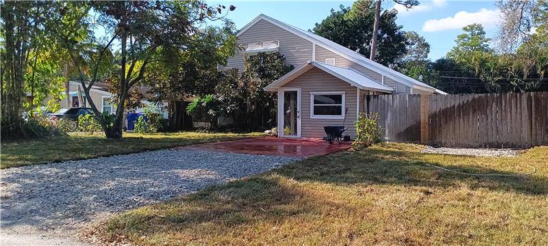 House for rent at 2045 54th Ave, Vero Beach, FL 32966