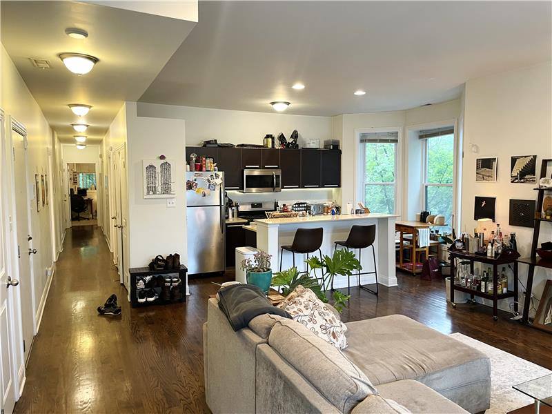Apartment for rent at 1856 N Humboldt Blvd #2S, Chicago, IL 60647
