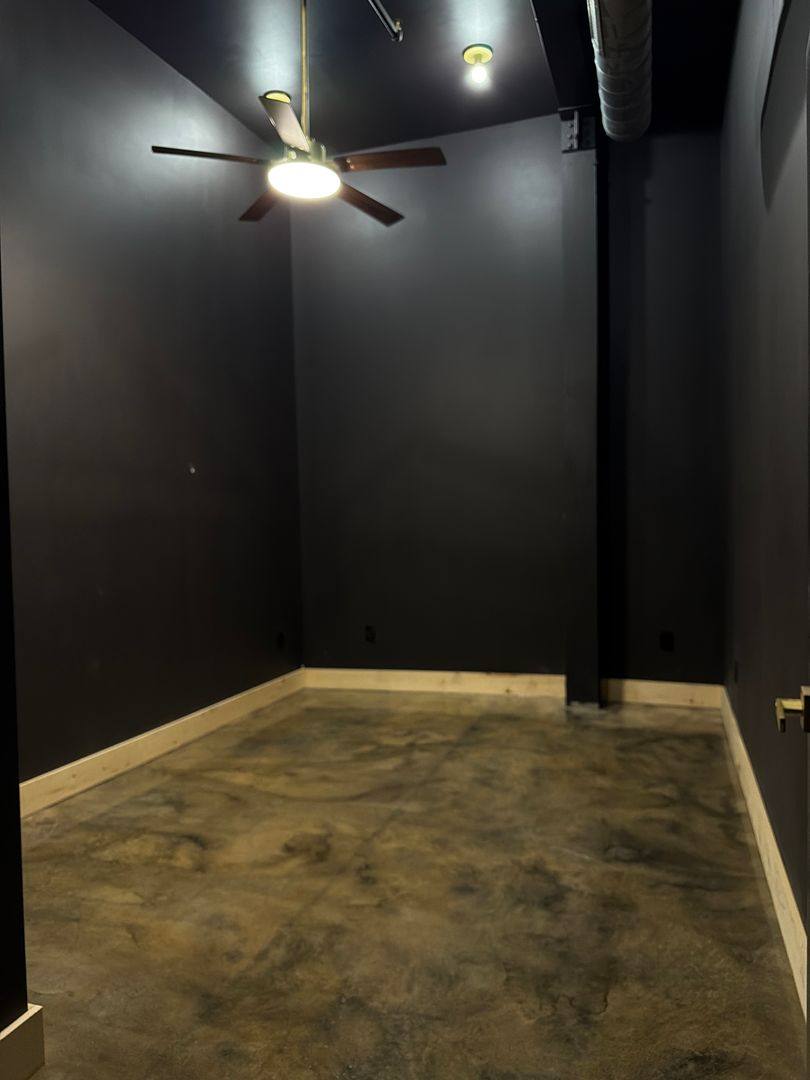 Apartment for rent at 21 W Broadway, Red Lion, PA 17356