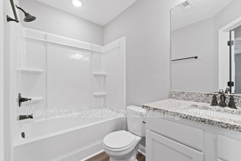 Townhouse for rent at 580 Heritage Pointe Dr, Clarksville, TN 37042