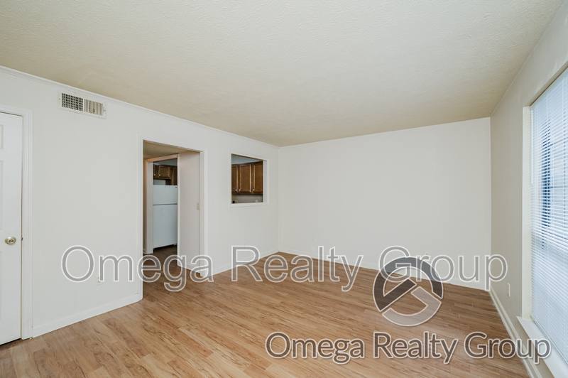 Apartment for rent at 1801 Carson Rd, Birmingham, AL 35215