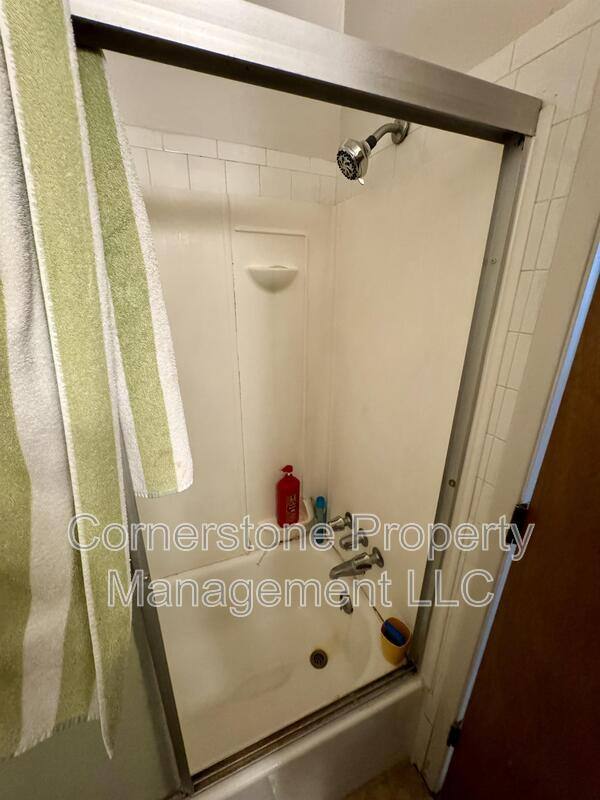 Apartment for rent at 913 Michigan St, Lawrence, KS 66044