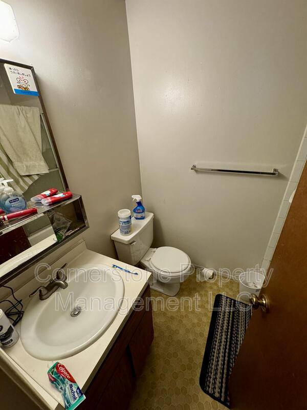 Apartment for rent at 913 Michigan St, Lawrence, KS 66044