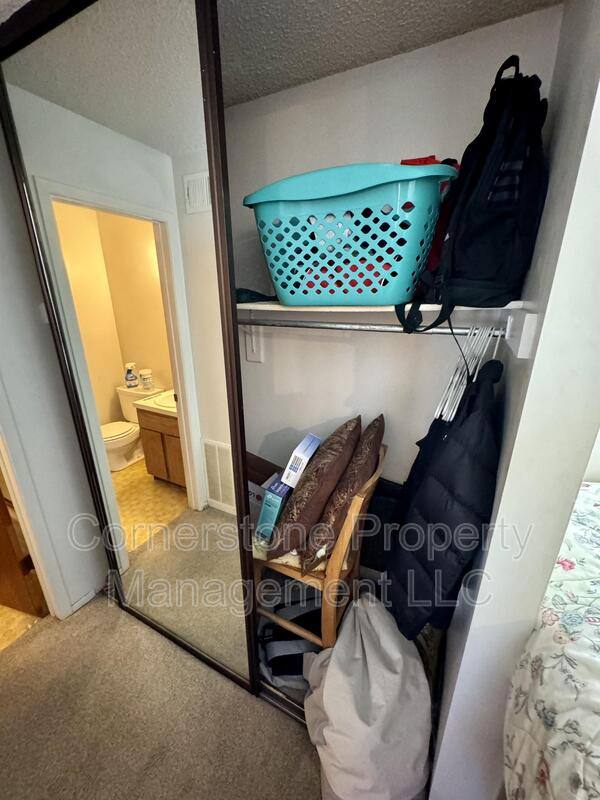 Apartment for rent at 913 Michigan St, Lawrence, KS 66044