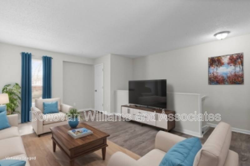 Apartment for rent at 4620 Central Ave, Charlotte, NC 28205