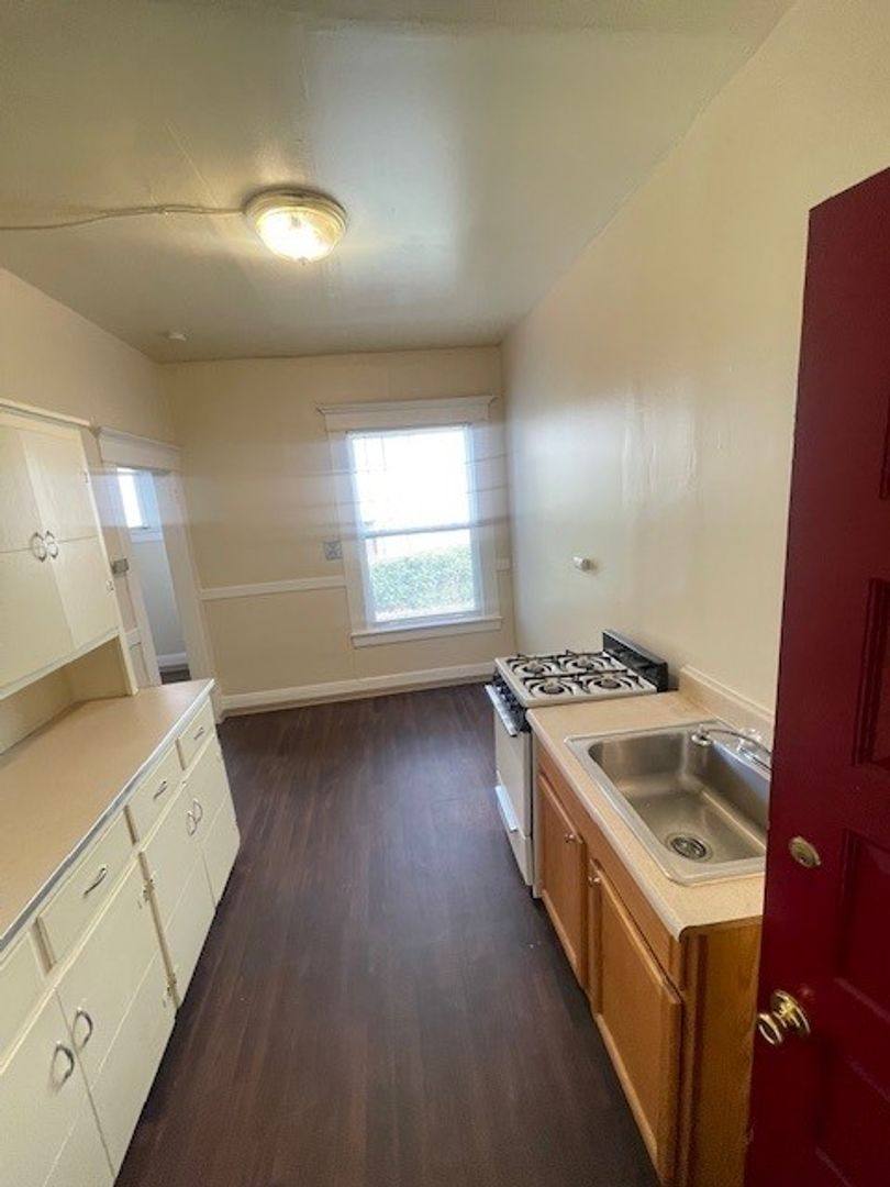 Apartment for rent at 1917 Eastlake Ave E, Seattle, WA 98102