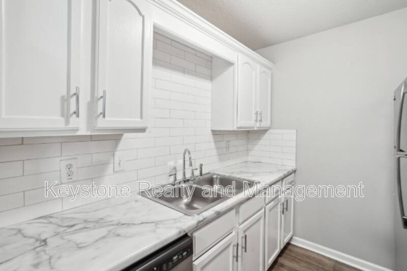 Apartment for rent at 3301 Royster Lane, Clarksville, TN 37042