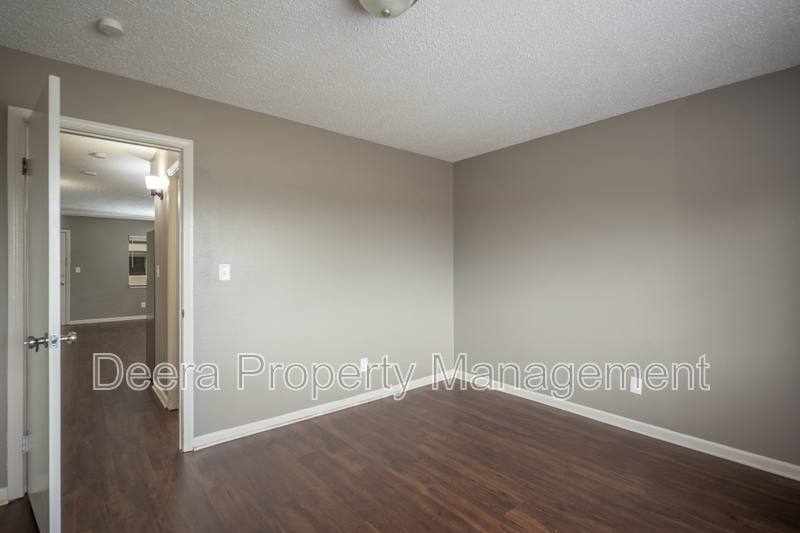 Apartment for rent at 6016 Leavenworth Rd, Kansas City, KS 66104