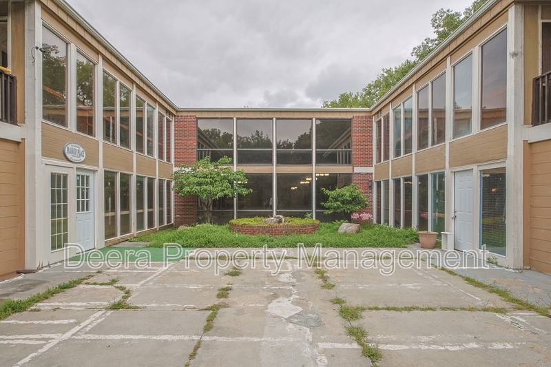 Apartment for rent at 6016 Leavenworth Rd, Kansas City, KS 66104