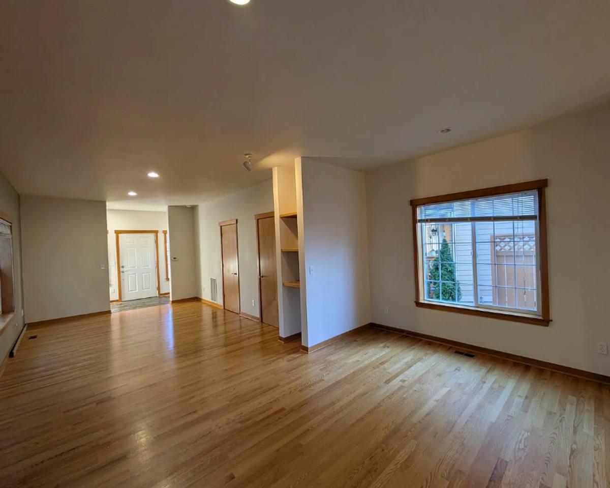 Apartment for rent at 4001-4057 Belltown Court, Bellingham, WA 98226