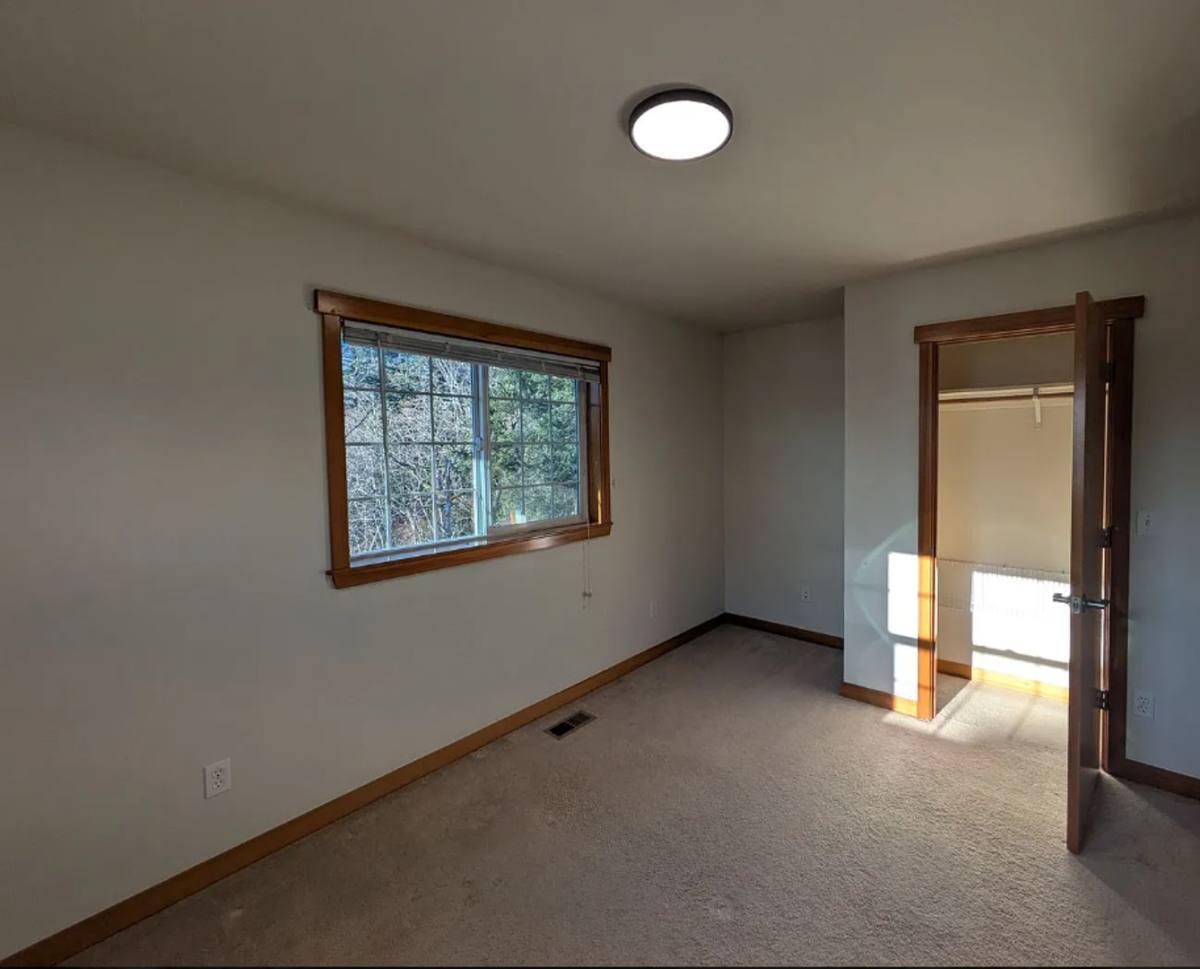 Apartment for rent at 4001-4057 Belltown Court, Bellingham, WA 98226