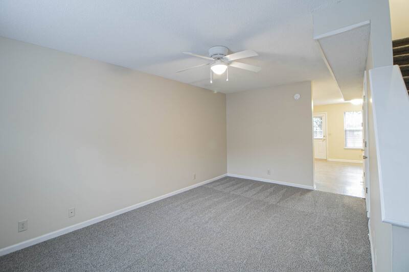 Townhouse for rent at 117-4 Hickory Trace, Clarksville, TN 37040