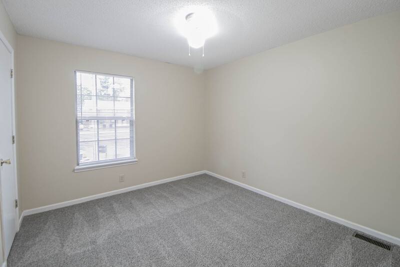 Townhouse for rent at 117-4 Hickory Trace, Clarksville, TN 37040