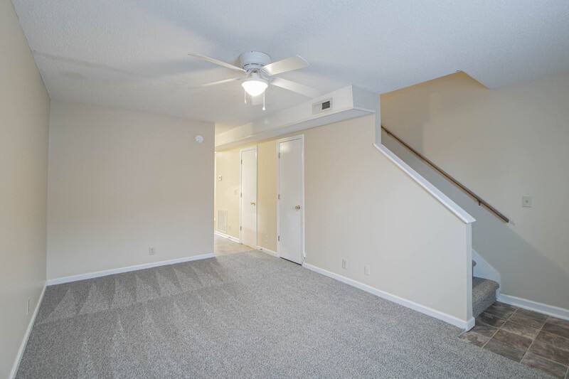 Townhouse for rent at 117-4 Hickory Trace, Clarksville, TN 37040