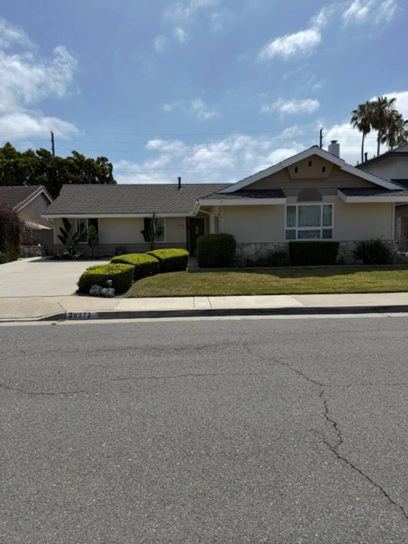 House for rent at 20572 Salt Air Circle, Huntington Beach, CA 92646
