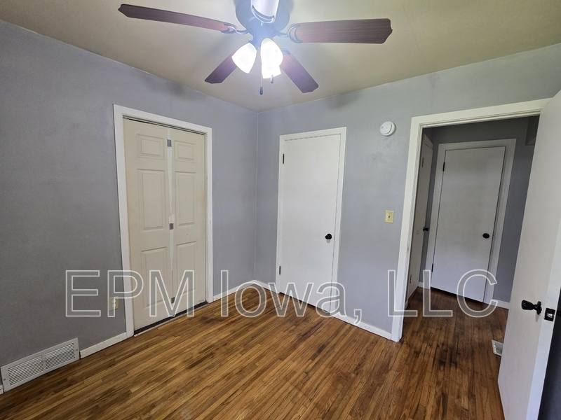 House for rent at 7206 La Porte Rd, Waterloo, IA 50702