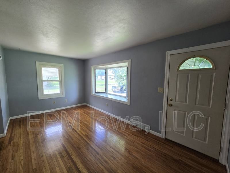 House for rent at 7206 La Porte Rd, Waterloo, IA 50702