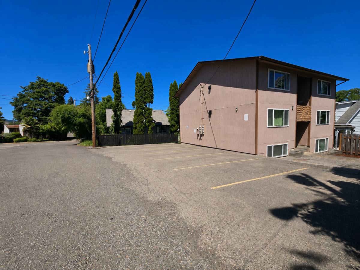 Apartment for rent at 234 NW 21st St, Corvallis, OR 97330