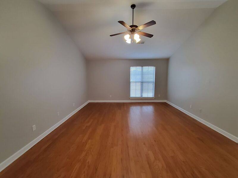 House for rent at 8898 Rasco Hills Cove, Southaven, MS 38671