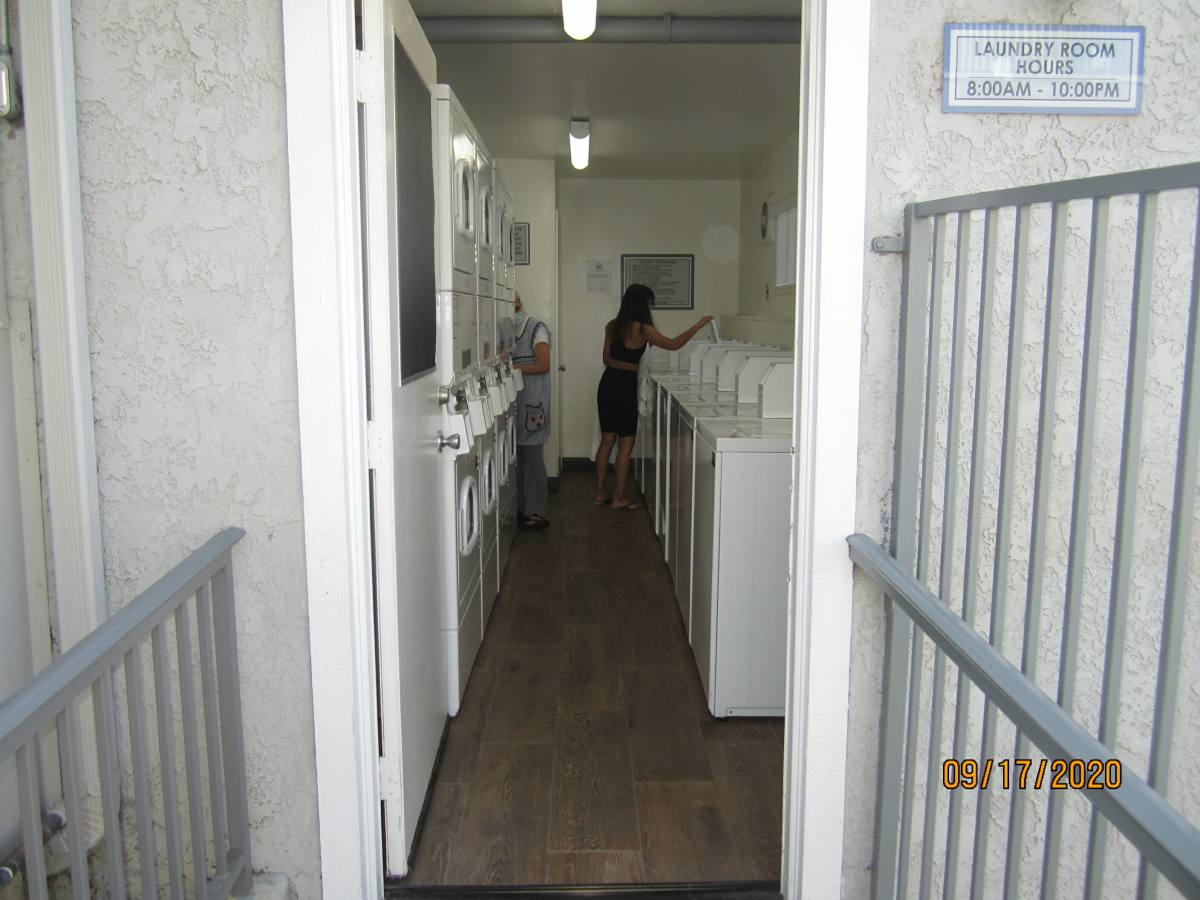 Apartment for rent at 825 Center St, Costa Mesa, CA 92627