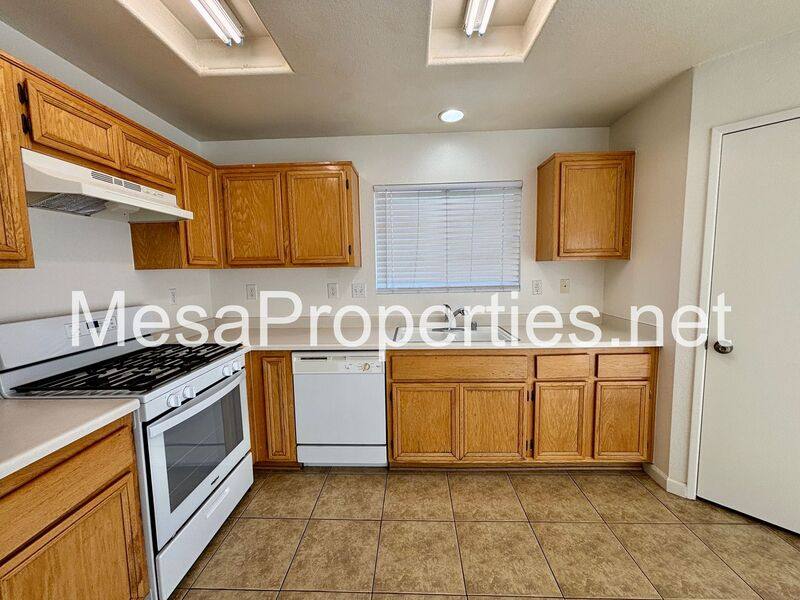 House for rent at 13539 Merry Oaks St, Victorville, CA 92392