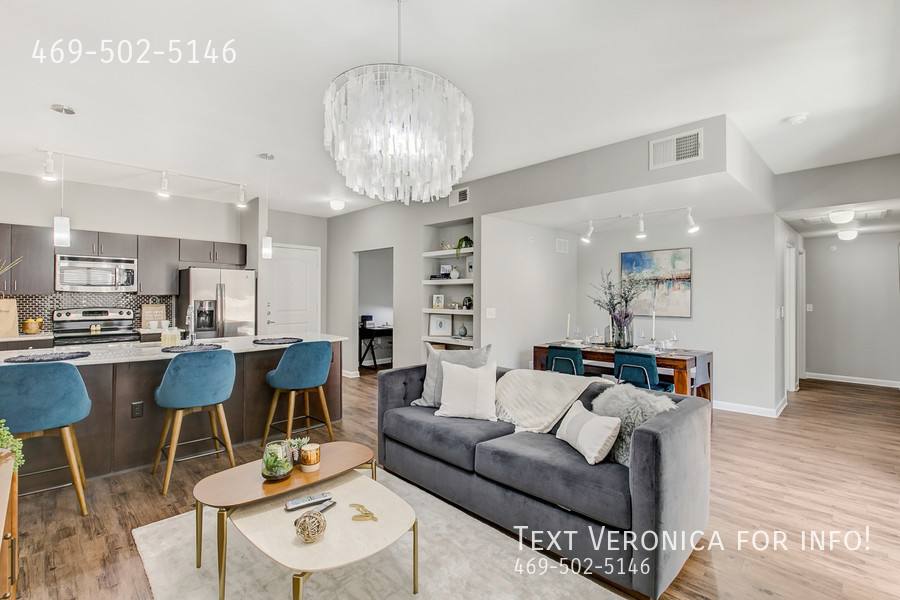Apartment for rent at 929 Norwood St, Fort Worth, TX 76107