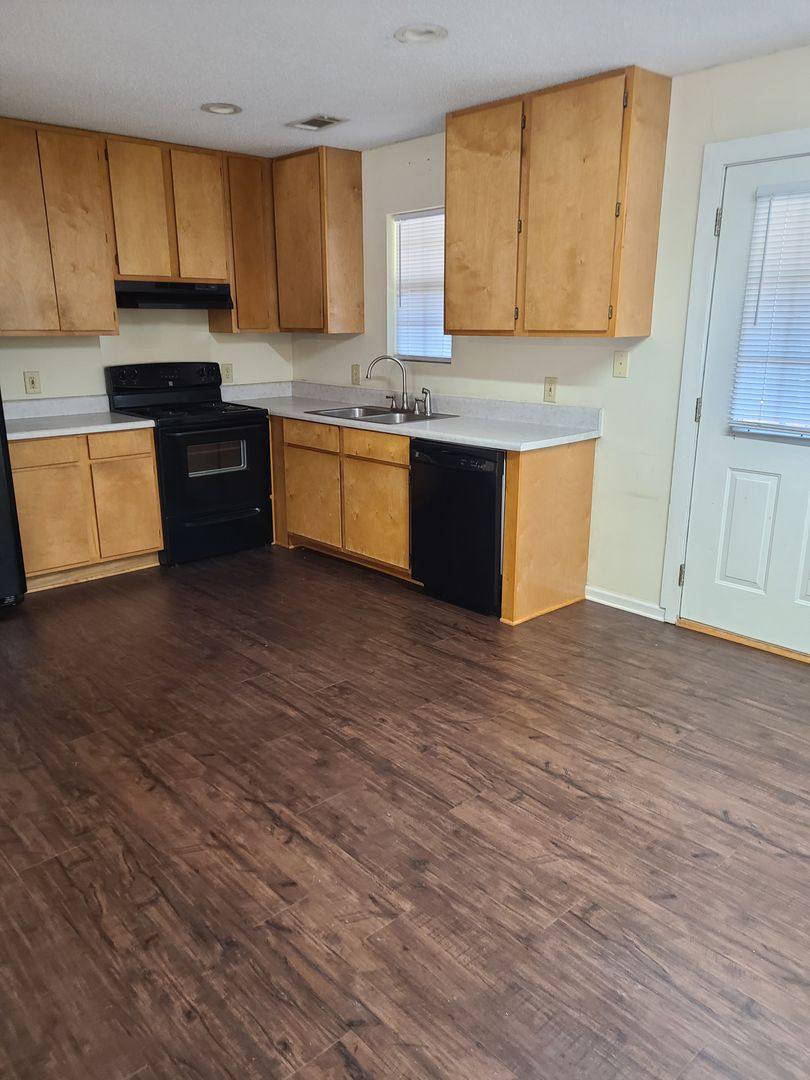 House for rent at 300 Lee Rd, Auburn, AL 36830