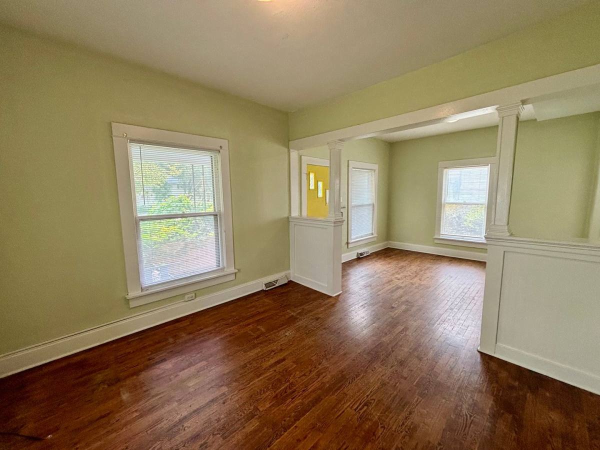 House for rent at 216 S Manhattan Ave, Manhattan, KS 66502